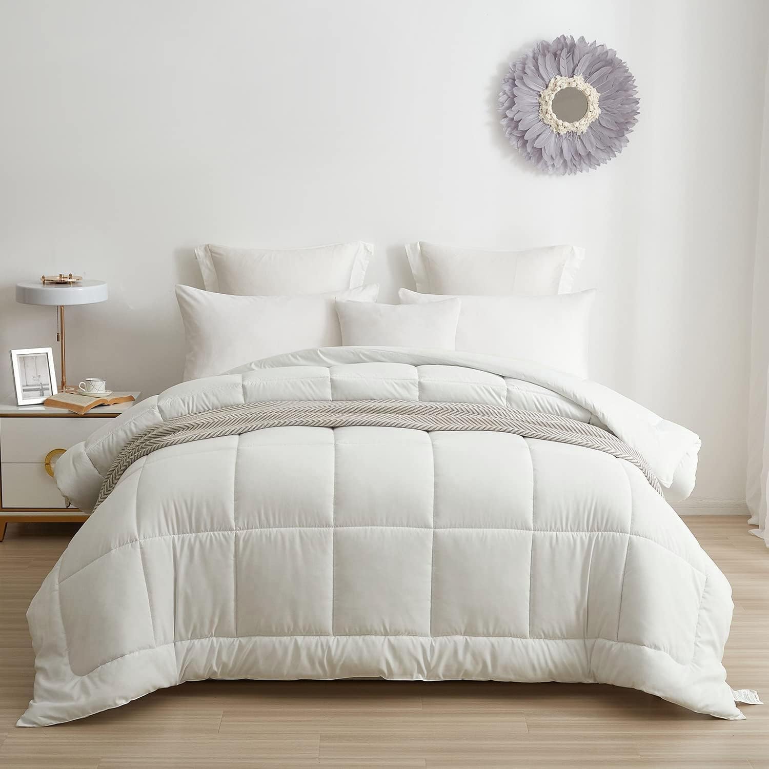 Super King Down Alternative Comforter Lightweight Microfiber Bedding