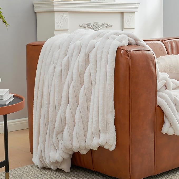 Long Faux Fur Decorative Blanket 55x70 Soft and Warm - Image 2