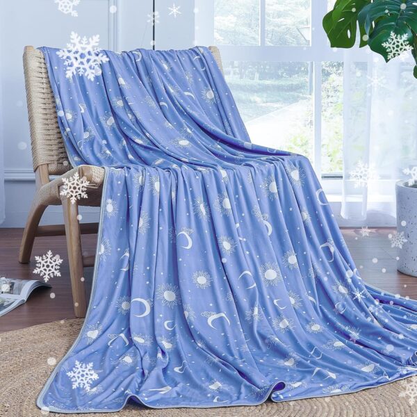 Cooling Blanket Twin Size Lightweight Breathable Summer Blanket Dark Blue